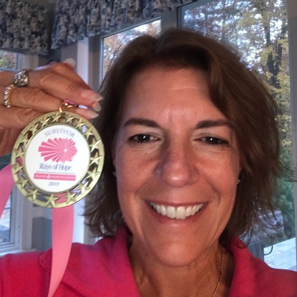 Meet your Posher, Maria - Picture 2 of 4